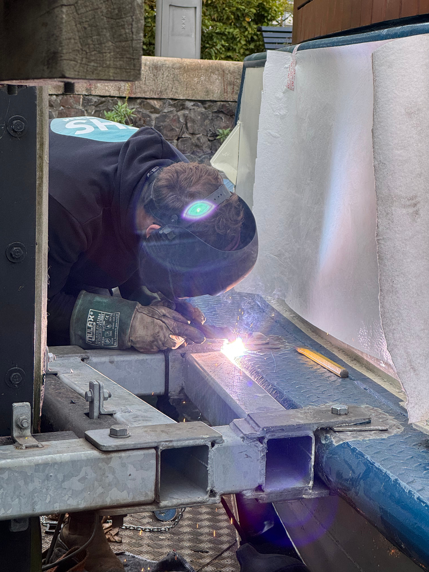 Project: laswerk en constructief herstel — FB Jachtbouw Project — laswerk en constructief herstel in staal en aluminium aan boord van een jacht door FB Jachtbouw